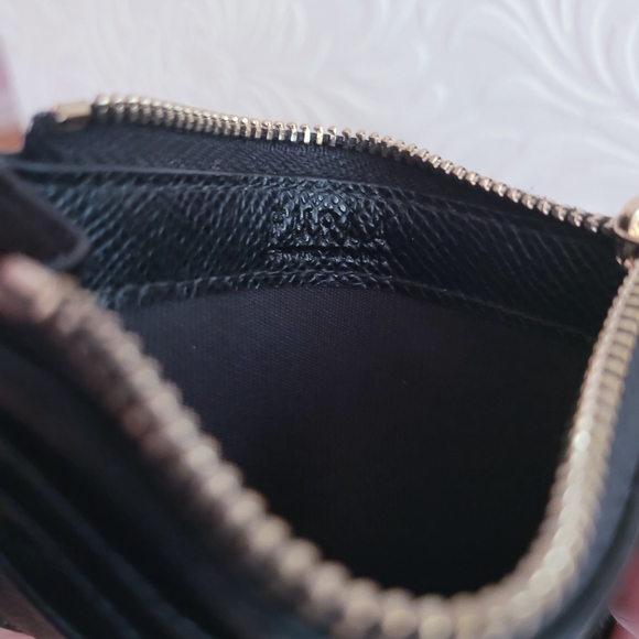 Marc Jacobs Black Wallet - Picture 12 of 12